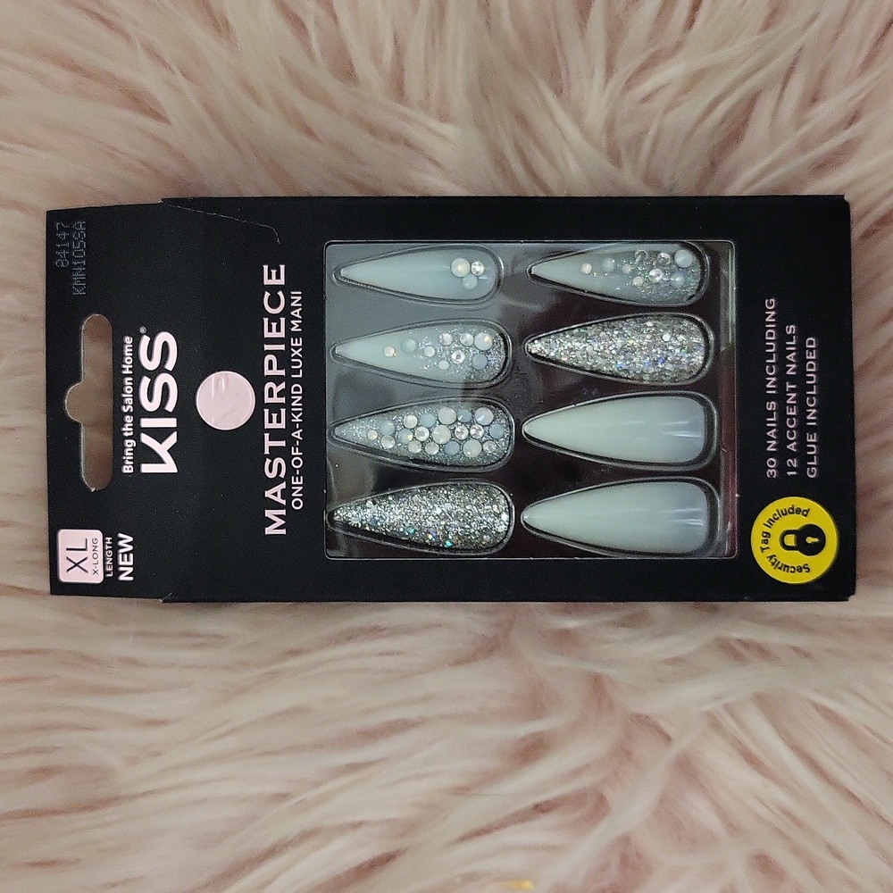 Brand New KISS MASTERPIECE False Nails-XL